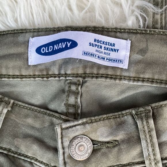 EUC Old Navy Rockstar Super Skinny High Rise Secret Slim Pockets Cameo Size 4 - Picture 5 of 8